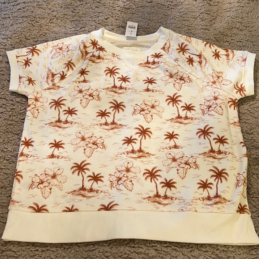 Lou and grey Cute beach Scene top
